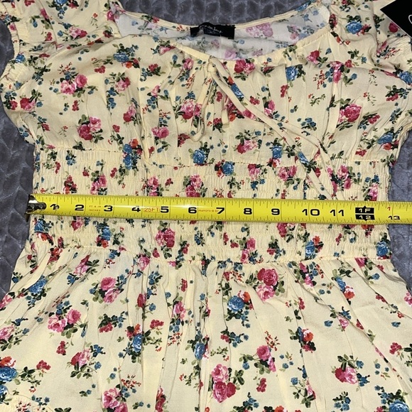 NWT By & By Size Medium 3 Tier Ruffle Short Sleeve Floral Print Dress. - Picture 9 of 12